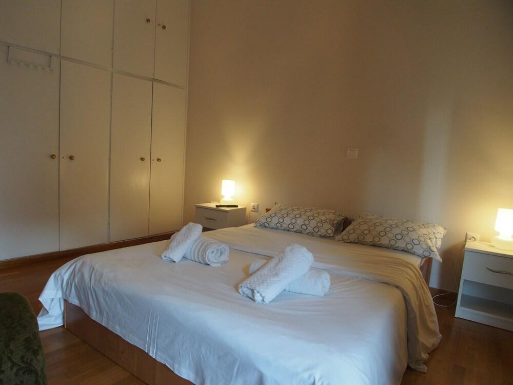 Homely Stay @Acropolis Museum Athena Bagian luar foto